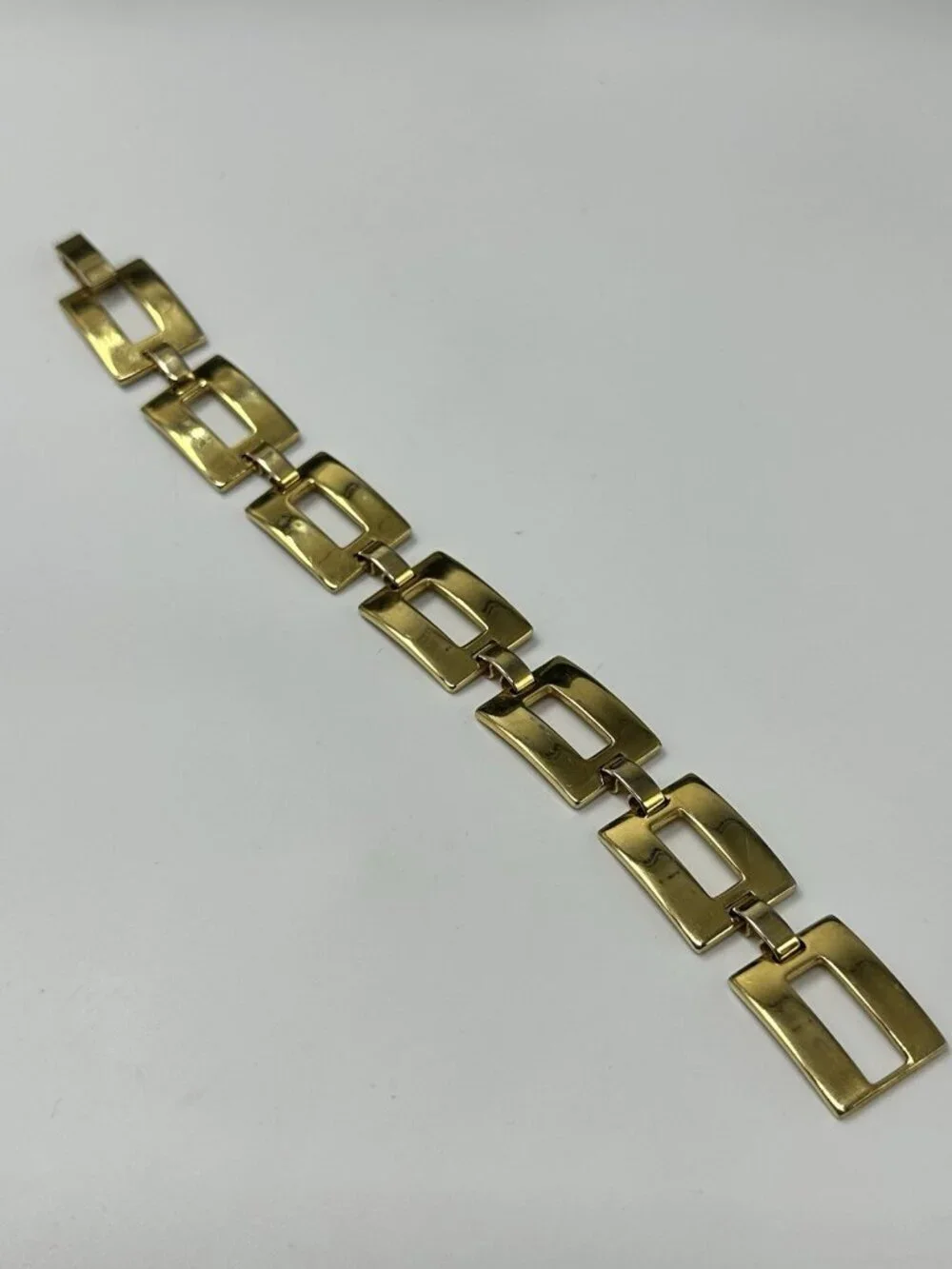 3/$30 Vintage Bracelet Gold Tone Rectangle Links Fold Over Clasp Statement 7.5
